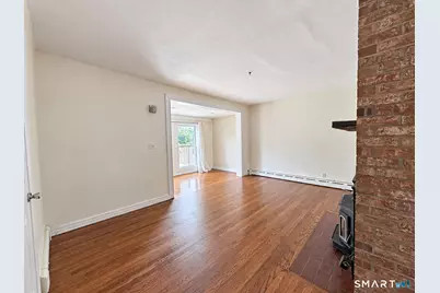 112 Ochsner Place, Bridgeport, CT 06606 - Photo 7