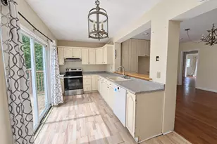 112 Ochsner Pl, Bridgeport, CT 06606 - Photo 3