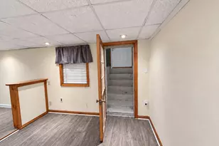 112 Ochsner Pl, Bridgeport, CT 06606 - Photo 13