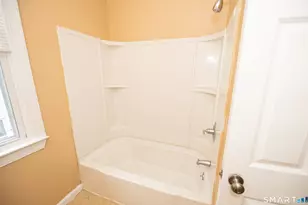 30 Bassett St, New Haven, CT 06511 - Photo 7