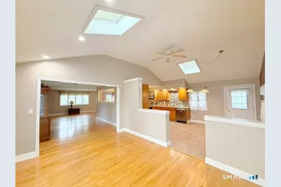 37 Peters Lane, North Haven, CT 06473 - Photo 7