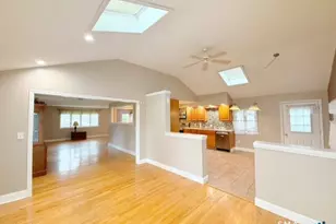 37 Peters Ln, North Haven, CT 06473 - Photo 7