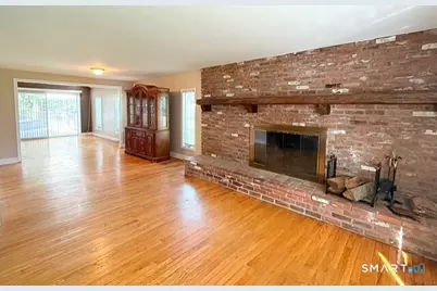 37 Peters Lane, North Haven, CT 06473 - Photo 5