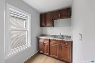 11 Martin St, Waterbury, CT 06706 - Photo 5