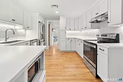 120 Hyde Road, West Hartford, CT 06117 - Photo 9