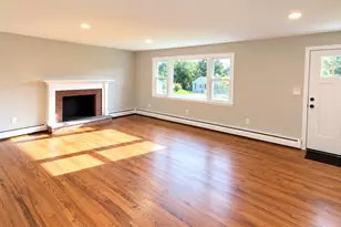 19 Winthrop Blvd, Cromwell, CT 06416 - Photo 17