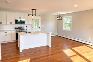 19 Winthrop Blvd, Cromwell, CT 06416 - Photo 15