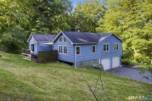 246 Turkey Roost Rd, Monroe, CT 06468 - Photo 3