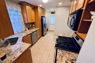 70 Broad Pl, Bristol, CT 06010 - Photo 5