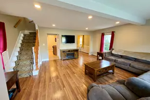 70 Broad Pl, Bristol, CT 06010 - Photo 3