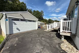70 Broad Pl, Bristol, CT 06010 - Photo 17