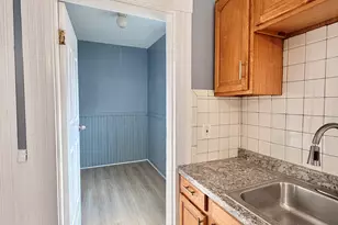 32 Grace St, New Haven, CT 06511 - Photo 3
