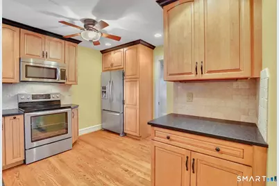 60 Scarborough Road, Manchester, CT 06040 - Photo 17