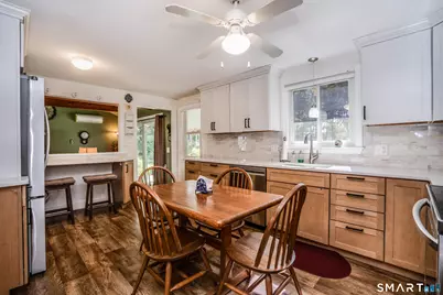 17 Nutmeg Avenue, Enfield, CT 06082 - Photo 9