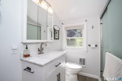 17 Nutmeg Avenue, Enfield, CT 06082 - Photo 25