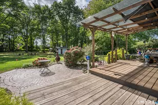 17 Nutmeg Ave, Enfield, CT 06082 - Photo 33
