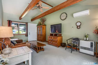 17 Nutmeg Avenue, Enfield, CT 06082 - Photo 5