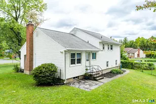 34 Grande Ave, Windsor, CT 06095 - Photo 5