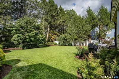 20 Walton Drive, West Hartford, CT 06107 - Photo 27