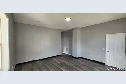 24 Meadow Street #1st Fl. South, Wallingford, CT 06492 - Photo 11
