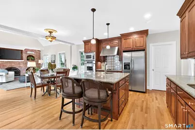 7 Avery Way, Simsbury, CT 06070 - Photo 13
