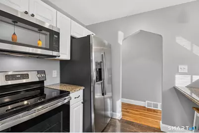 135 York Street, Stratford, CT 06615 - Photo 9