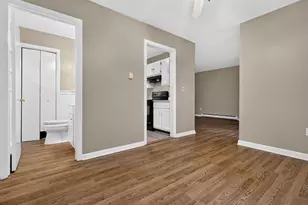 274 Church St, Guilford, CT 06437 - Photo 9