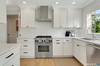 1 Maple Street #1, New Canaan, CT 06840 - Photo 5