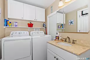 29 Prospect Ave, East Lyme, CT 06357 - Photo 9
