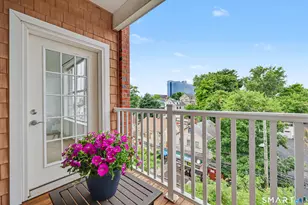 25 Adams Ave, Stamford, CT 06902 - Photo 11