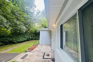 11 Ash St, Putnam, CT 06260 - Photo 25