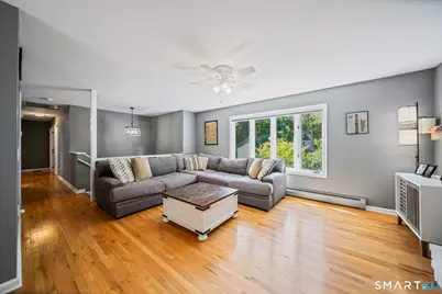 8 Wills Road, Newtown, CT 06470 - Photo 15