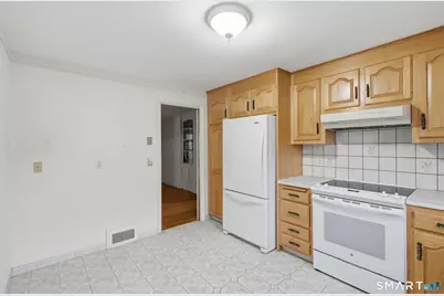 108 Jameswell Road, Wethersfield, CT 06109 - Photo 11