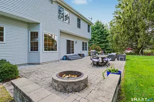 218 Stonehouse Rd, Trumbull, CT 06611 - Photo 23