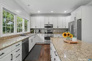 218 Stonehouse Rd, Trumbull, CT 06611 - Photo 11