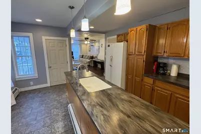 122 Broadway, Norwich, CT 06360 - Photo 5