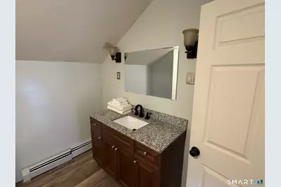 122 Broadway, Norwich, CT 06360 - Photo 9