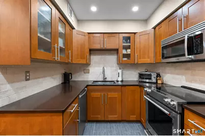 40 Riverside Avenue #4, Stamford, CT 06905 - Photo 5