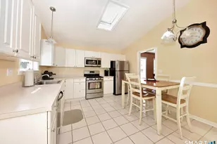 75 Laurel St, East Haven, CT 06512 - Photo 5