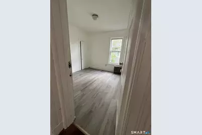 121 Babcock Street #2nd FLOOR, Hartford, CT 06106 - Photo 5