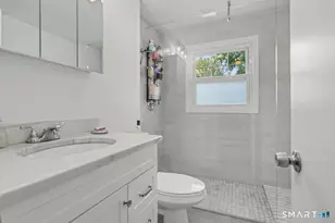 1991 Old Town Rd, Bridgeport, CT 06606 - Photo 23