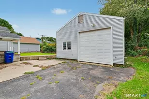 1991 Old Town Rd, Bridgeport, CT 06606 - Photo 9