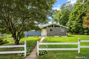 24 Carpenter St, Norwich, CT 06360 - Photo 1