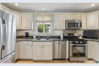 471 Housatonic Avenue, Stratford, CT 06615 - Photo 13