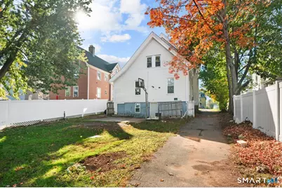 210 Maple Street, New Britain, CT 06051 - Photo 5