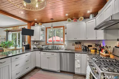 105 Highland Avenue, Wallingford, CT 06492 - Photo 7