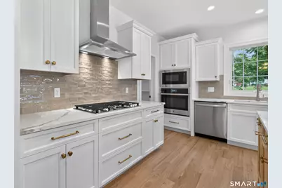 10 Maple Avenue, Bristol, CT 06010 - Photo 7
