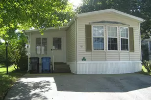 136 Hunters Rd, Norwich, CT 06360 - Photo 1