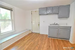 29 Wilson St, Waterbury, CT 06708 - Photo 5