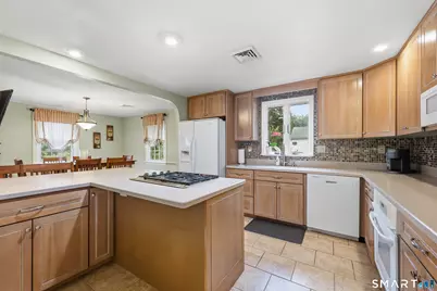 96 Heywood Drive, Glastonbury, CT 06033 - Photo 15